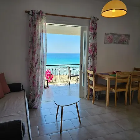 Apartmán Corfu Menigos No01 *